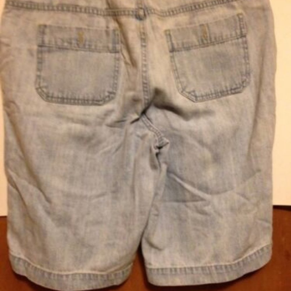 Shorts ladies size 12 Waist is 32 inseam - Picture 2 of 3
